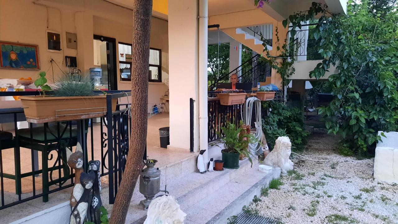 Teo Hotel&Pansion Чирали Екстериор снимка