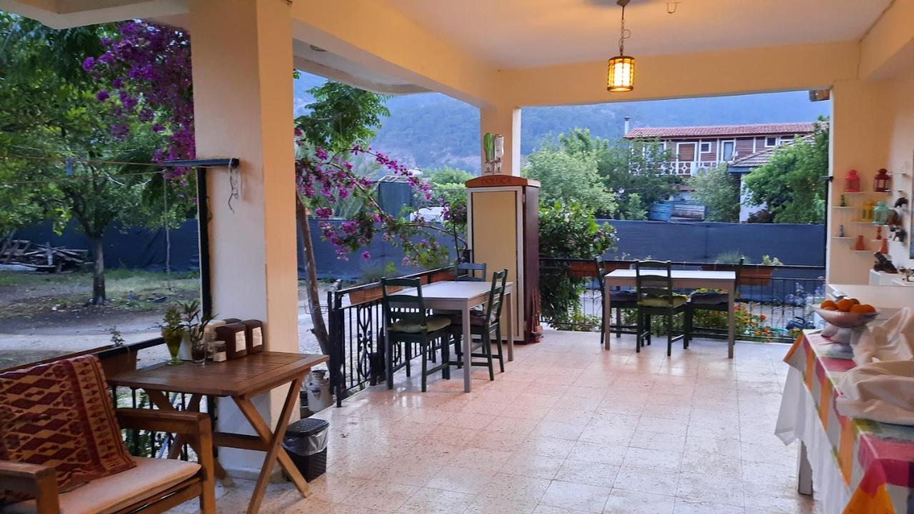Teo Hotel&Pansion Чирали Екстериор снимка